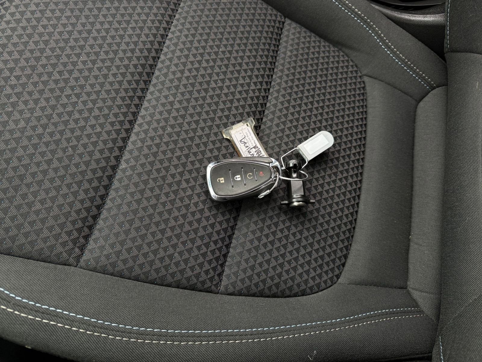 Thumbnail: 2023 Chevrolet Bolt EV - 25