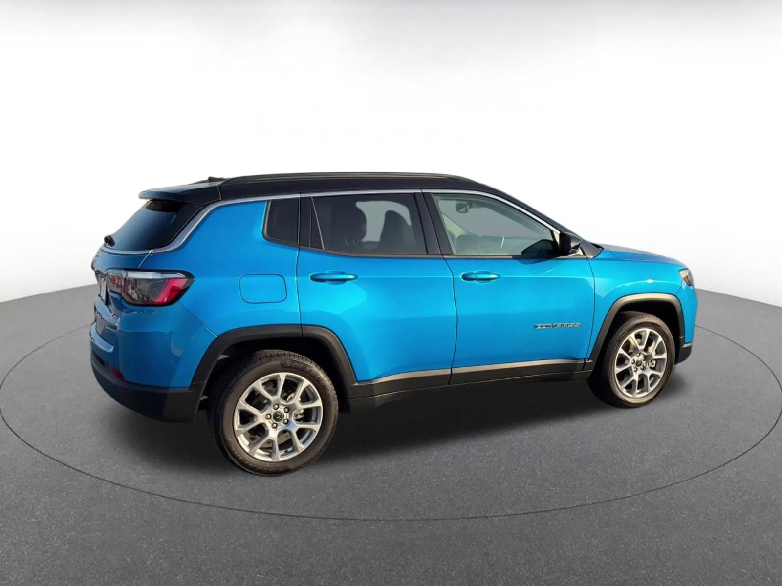 Thumbnail: 2025 Jeep Compass - 15