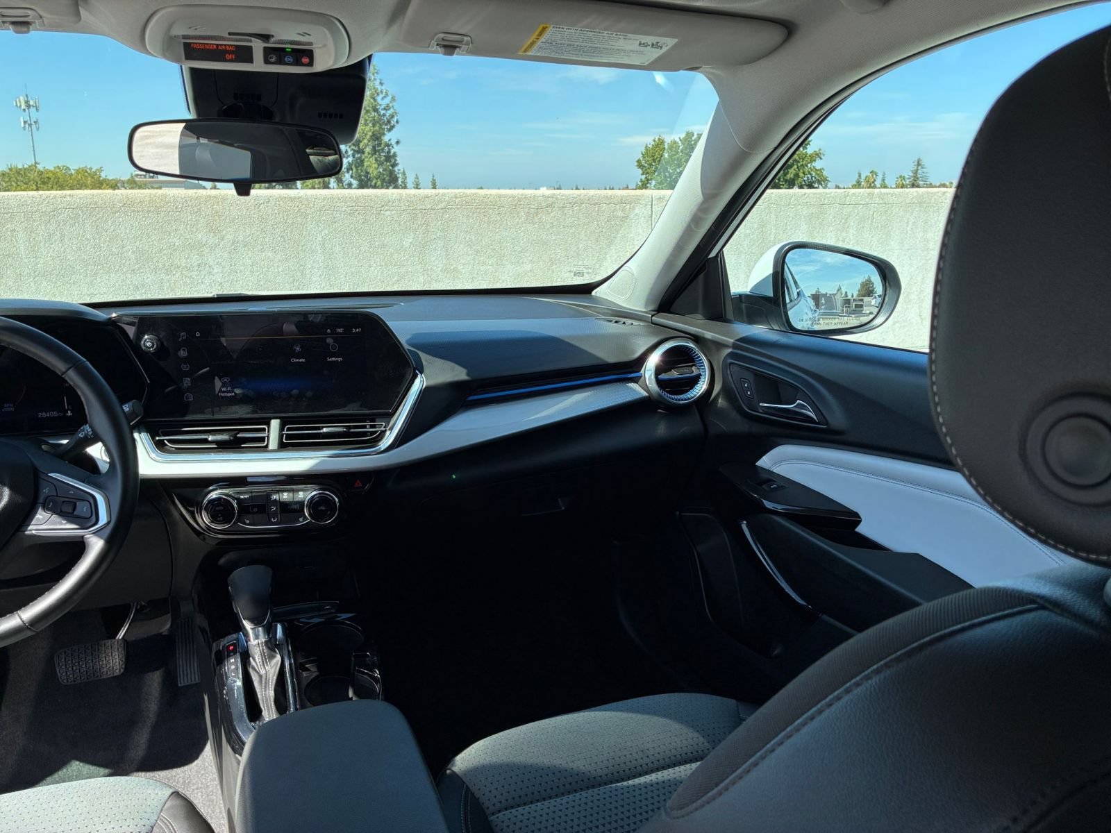 Thumbnail: 2025 Chevrolet Trax - 29