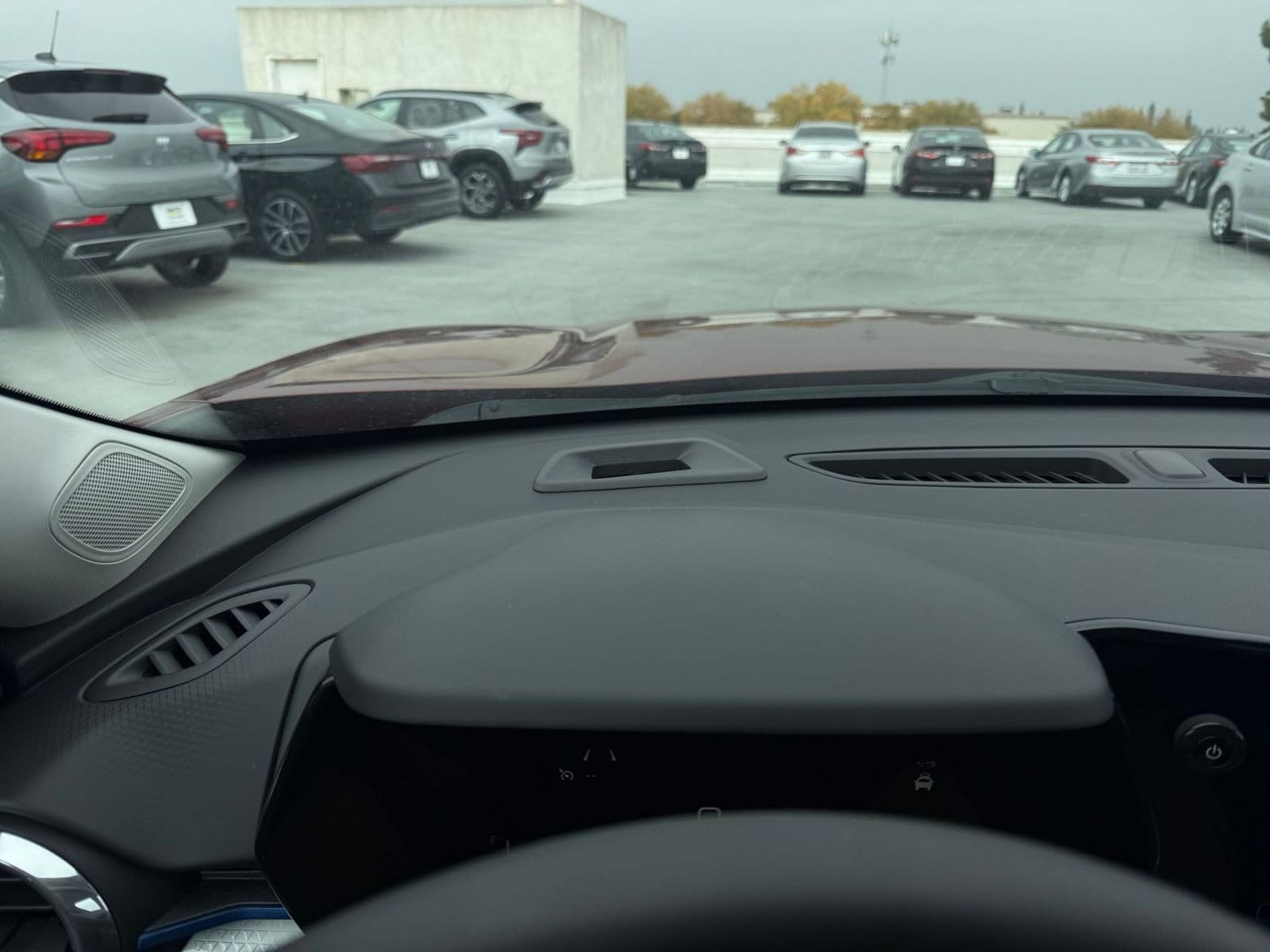 Thumbnail: 2025 Chevrolet Trax - 33