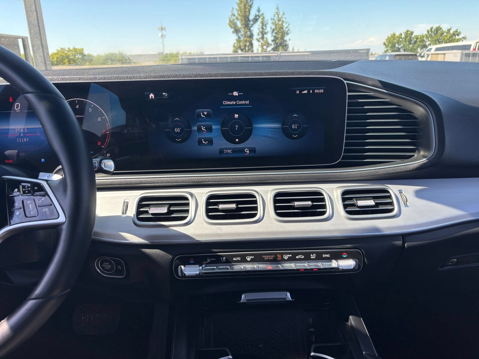 Thumbnail: 2026 Mercedes-Benz GLE - 17