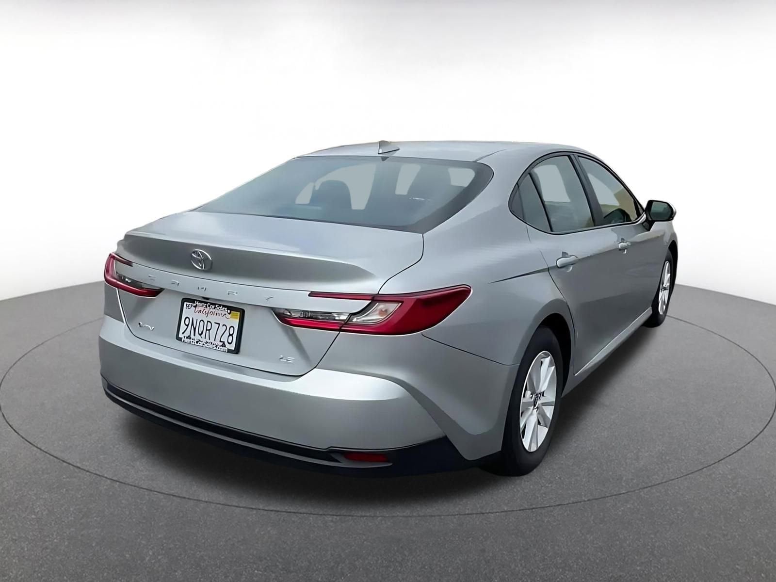 Thumbnail: 2025 Toyota Camry - 14