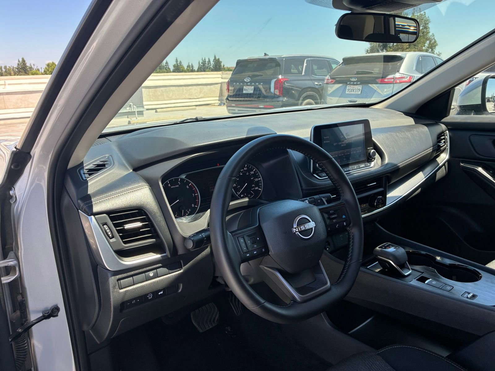 Thumbnail: 2025 Nissan Rogue - 35