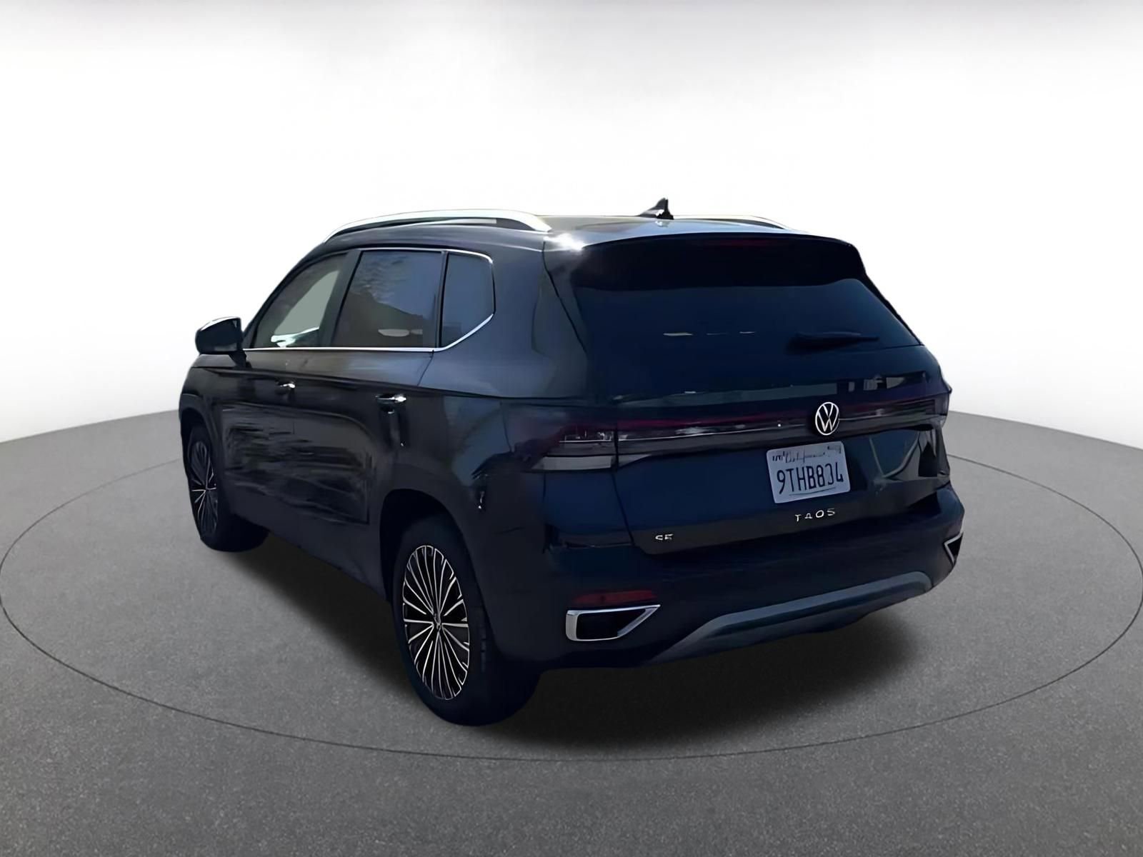 Thumbnail: 2025 Volkswagen Taos - 11