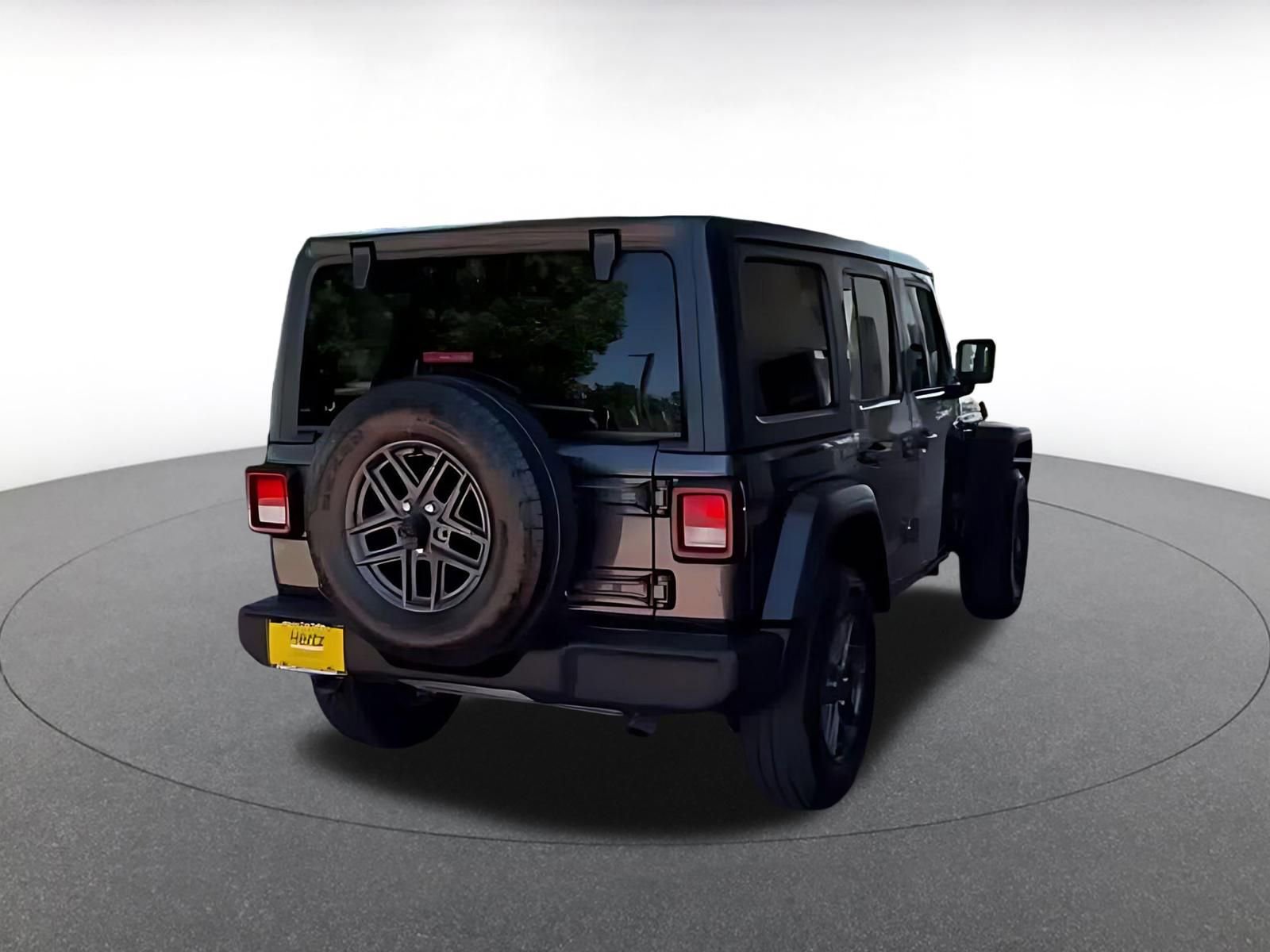Thumbnail: 2025 Jeep Wrangler - 9