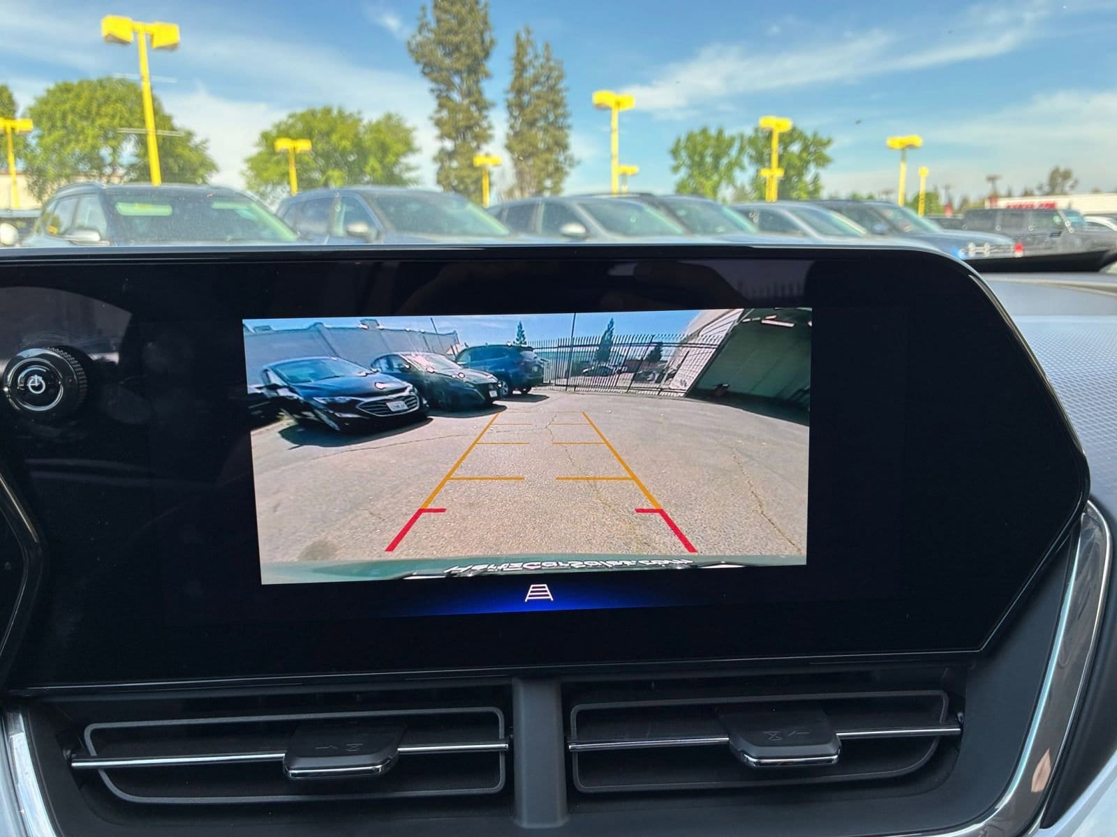 Thumbnail: 2025 Chevrolet Trax - 22