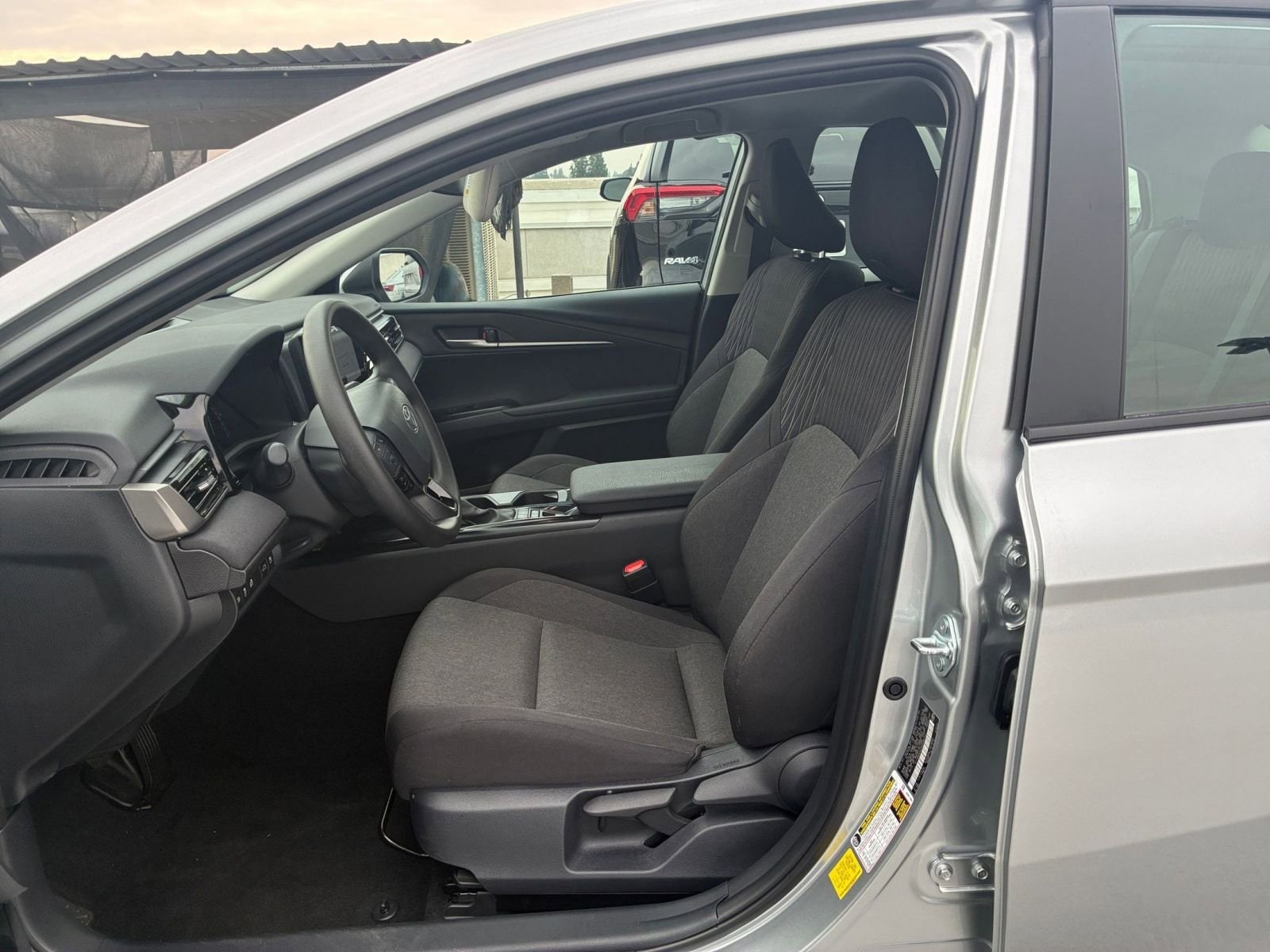 Thumbnail: 2025 Toyota Camry - 25