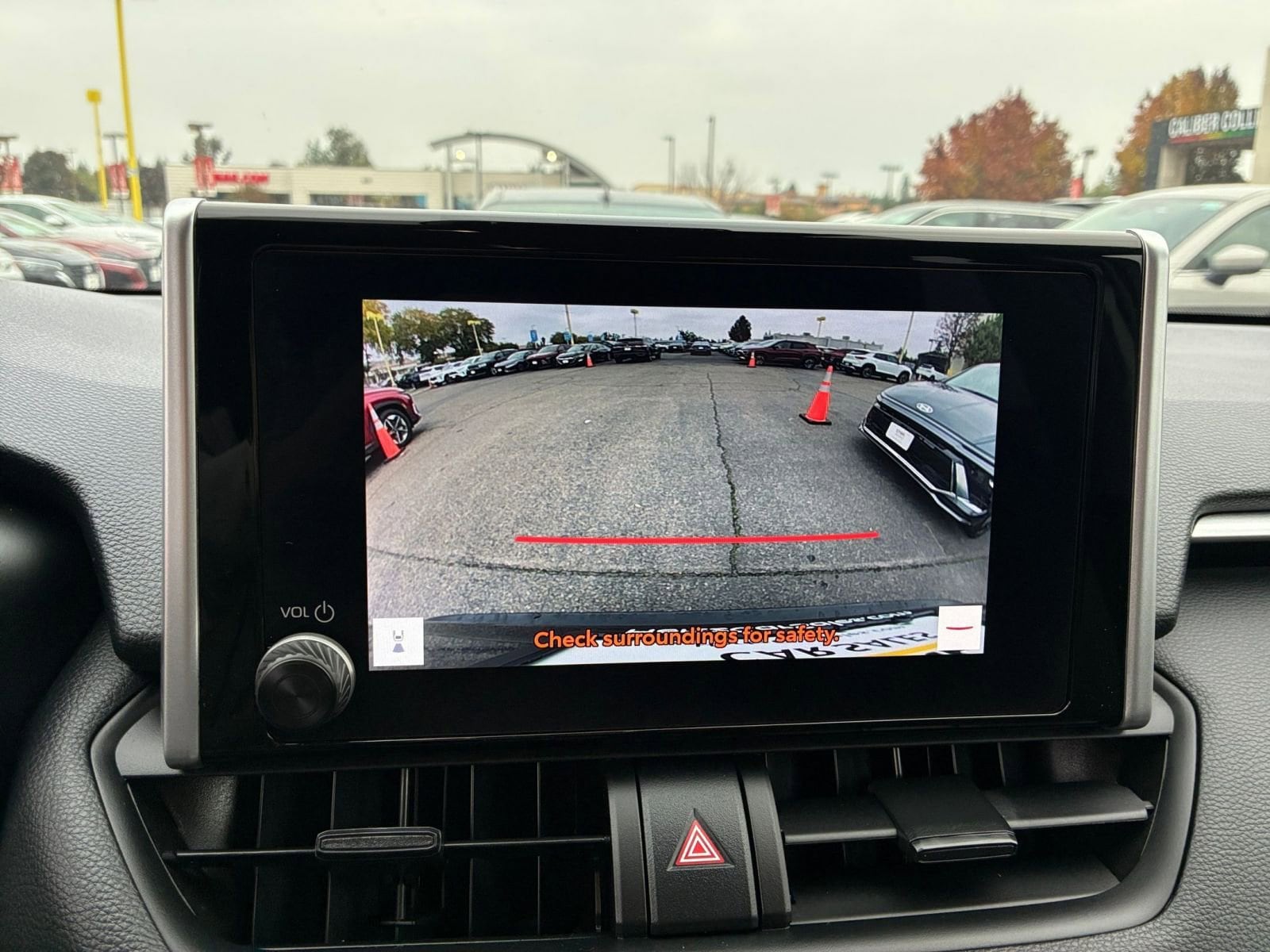 Thumbnail: 2025 Toyota RAV4 - 17