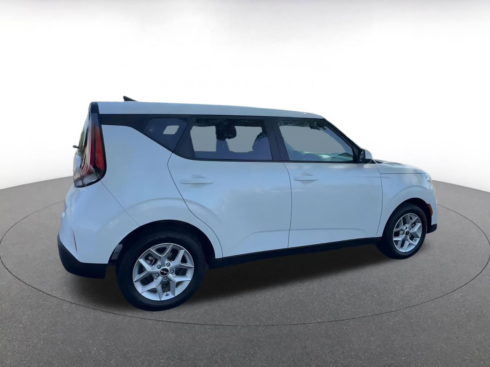Thumbnail: 2023 Kia Soul - 17