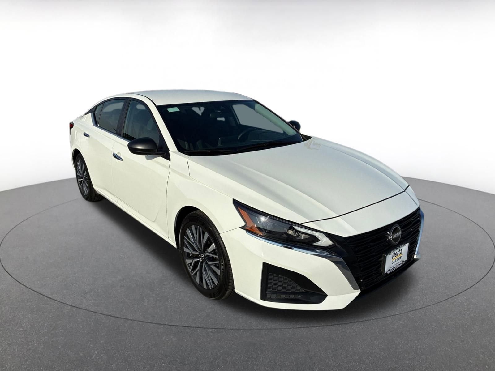 Thumbnail: 2025 Nissan Altima - 1