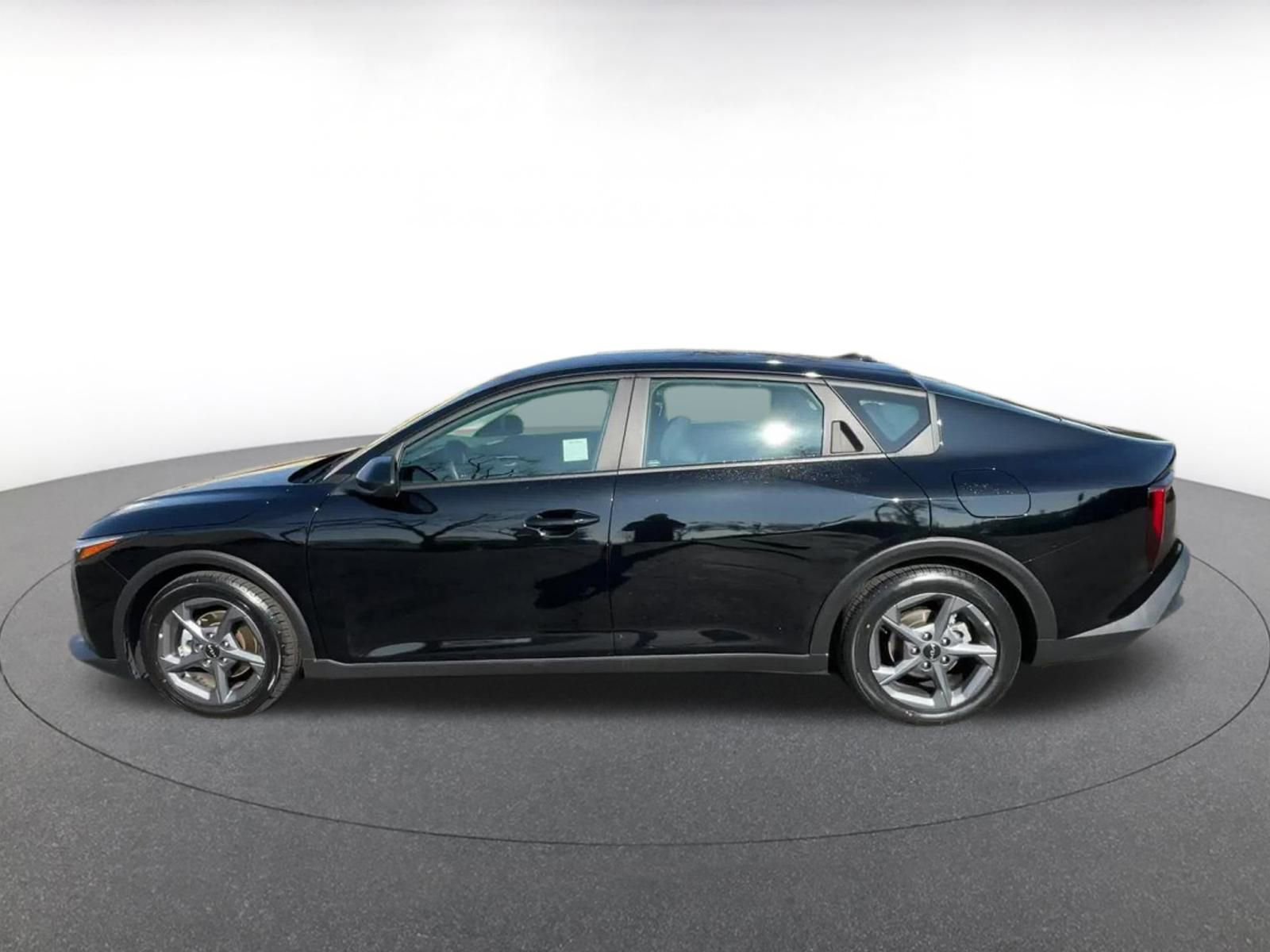 Thumbnail: 2025 Kia K4 - 9