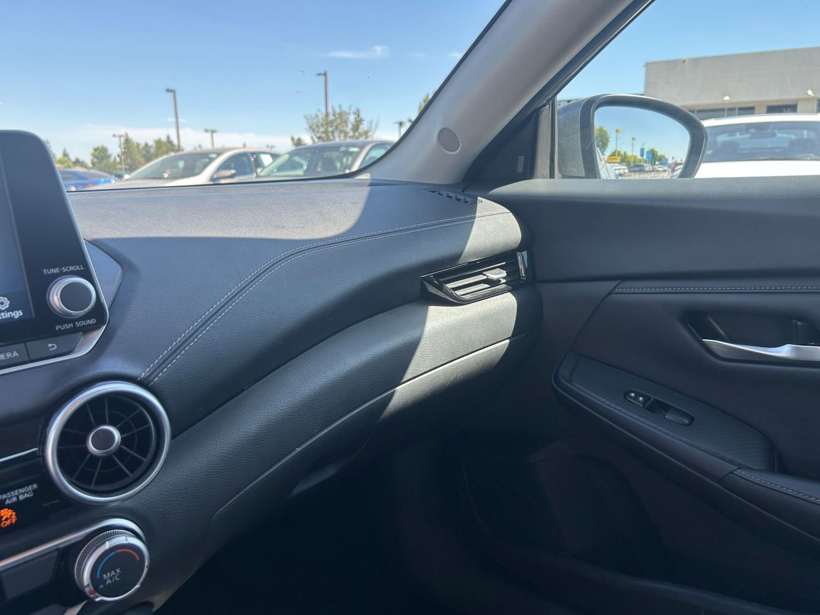 Thumbnail: 2024 Nissan Sentra - 32