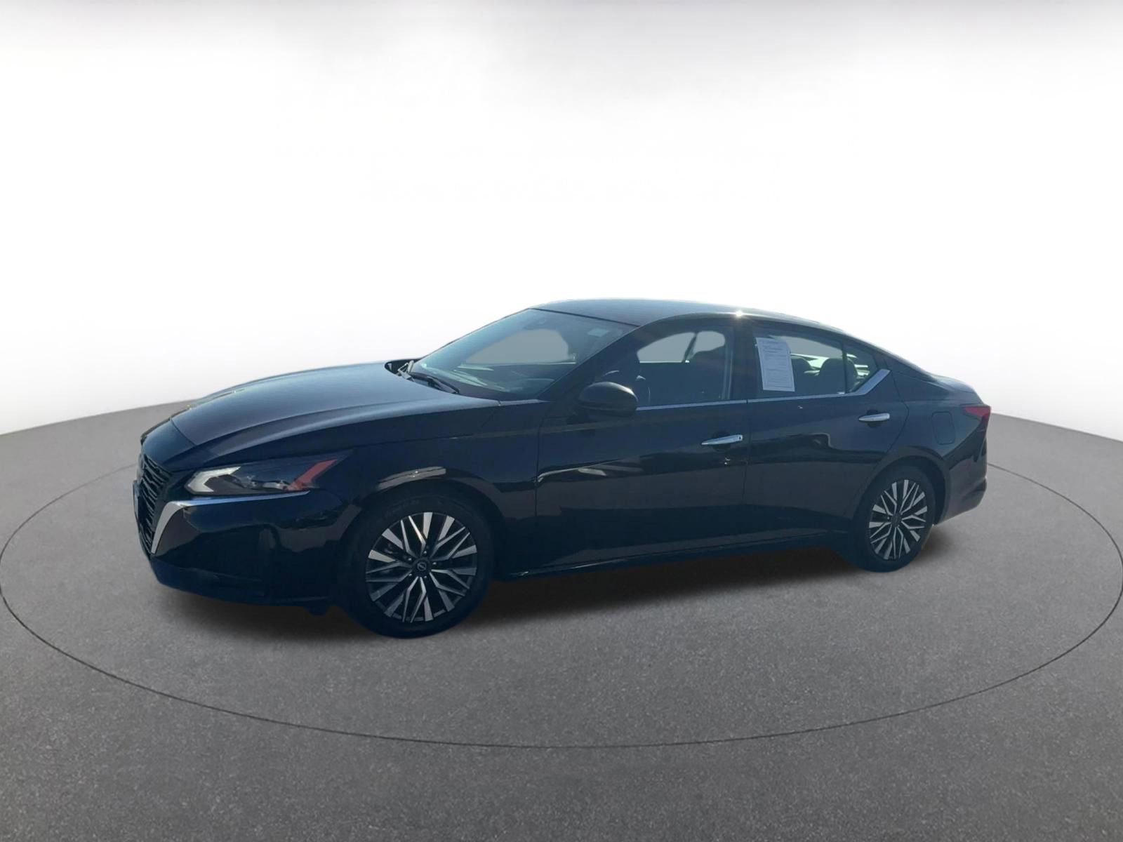 Thumbnail: 2025 Nissan Altima - 8