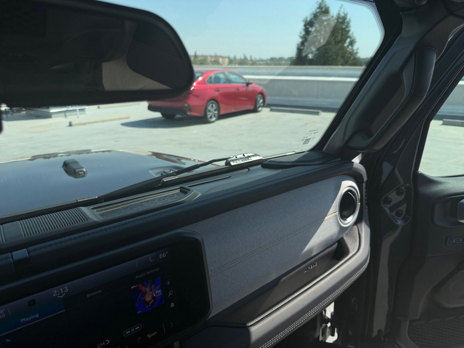 Thumbnail: 2025 Jeep Wrangler - 34