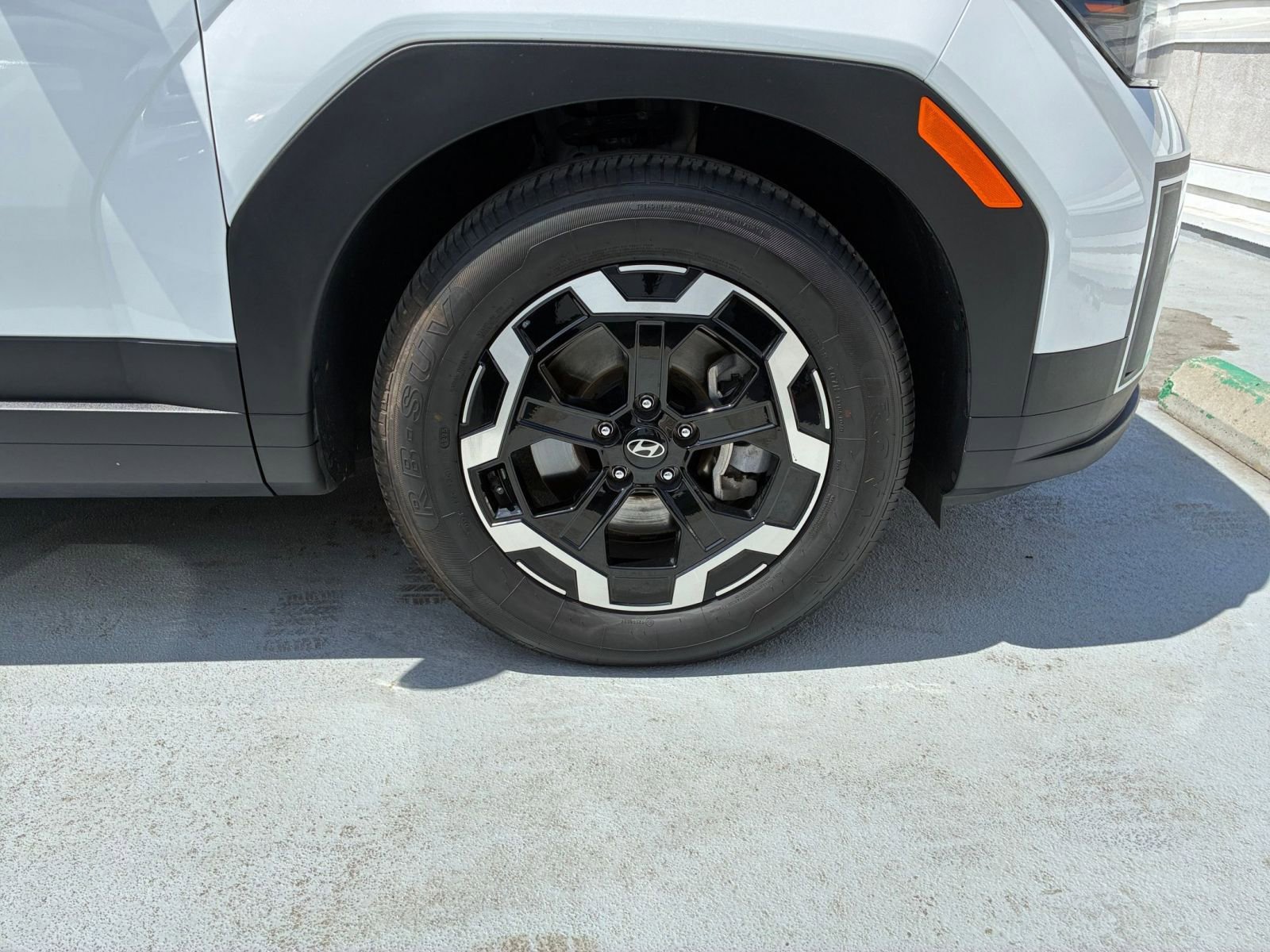 Thumbnail: 2025 Hyundai Santa Fe - 34