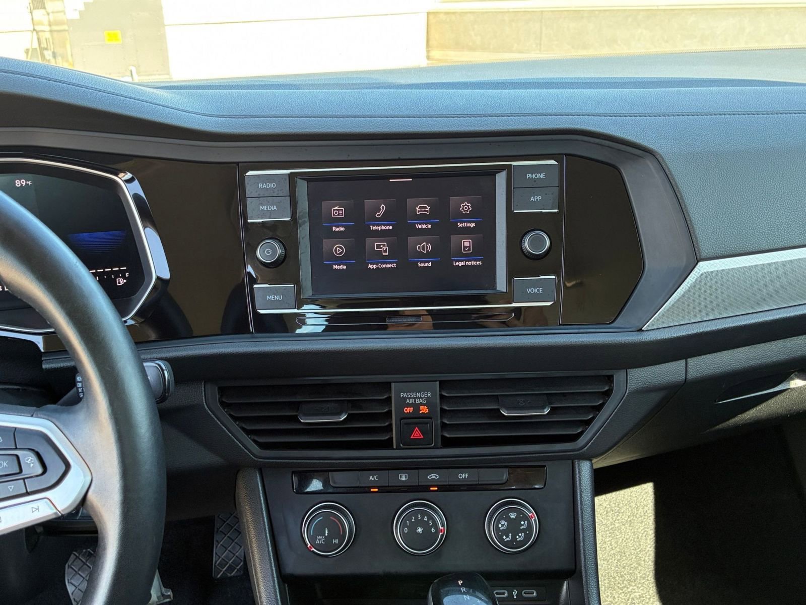 Thumbnail: 2024 Volkswagen Jetta - 18