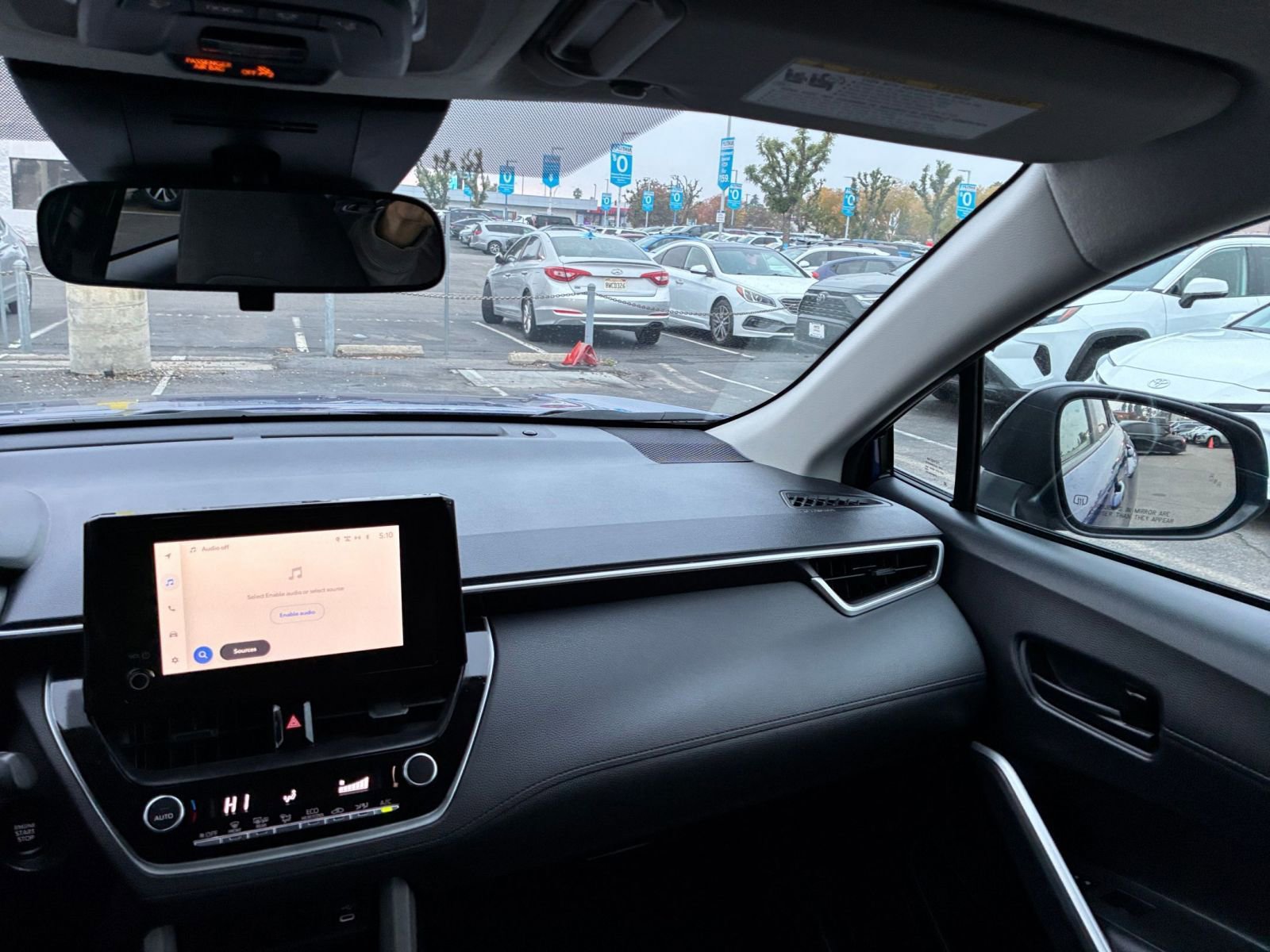 Thumbnail: 2025 Toyota Corolla Cross - 34