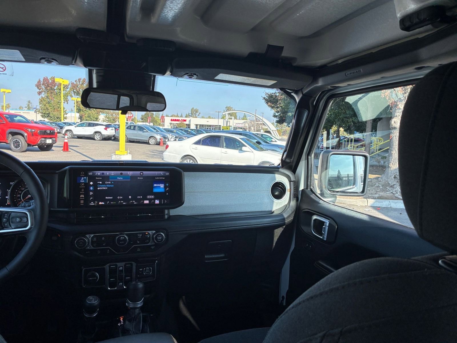 Thumbnail: 2025 Jeep Wrangler - 34