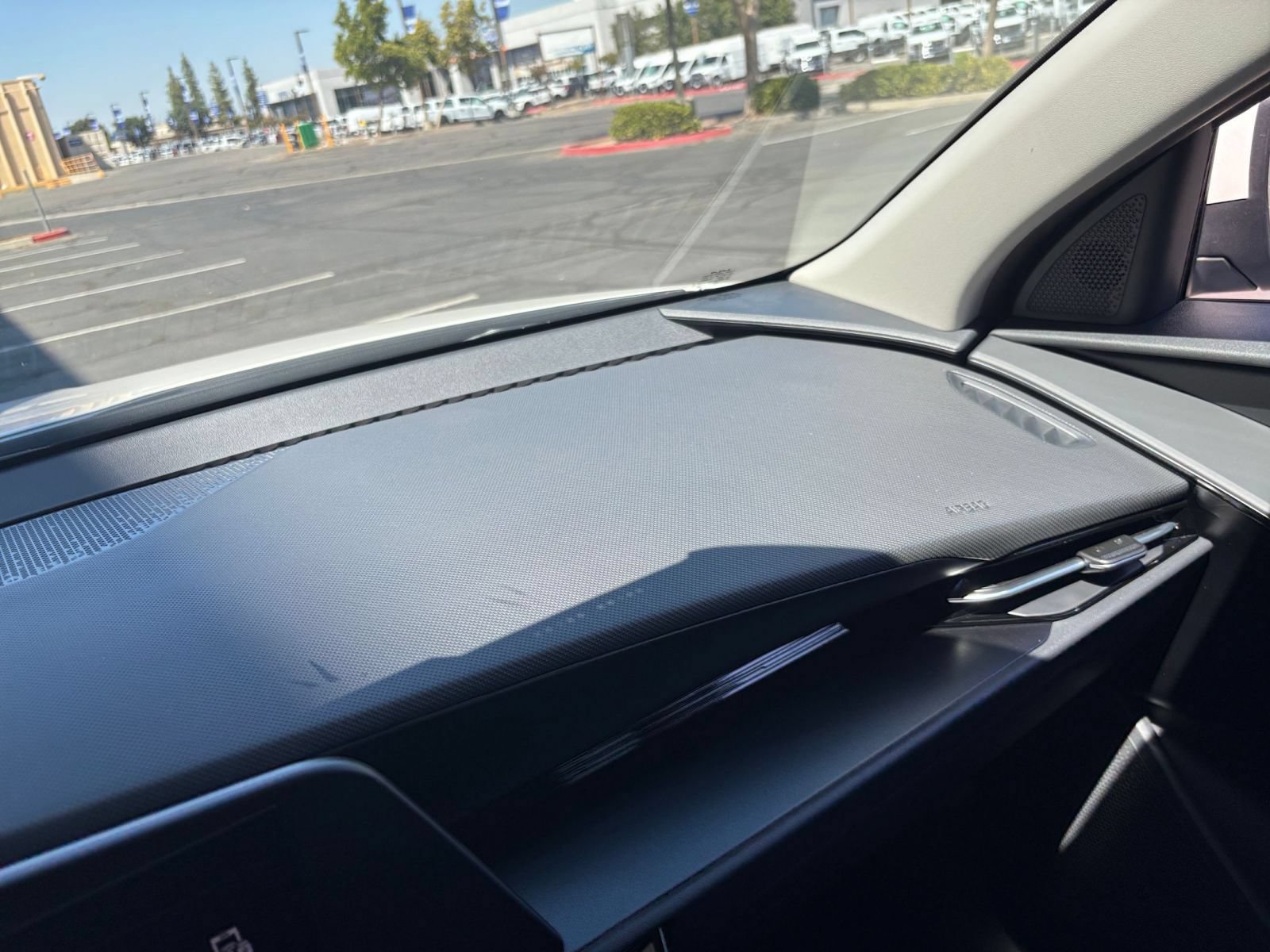 Thumbnail: 2026 Kia Niro - 33