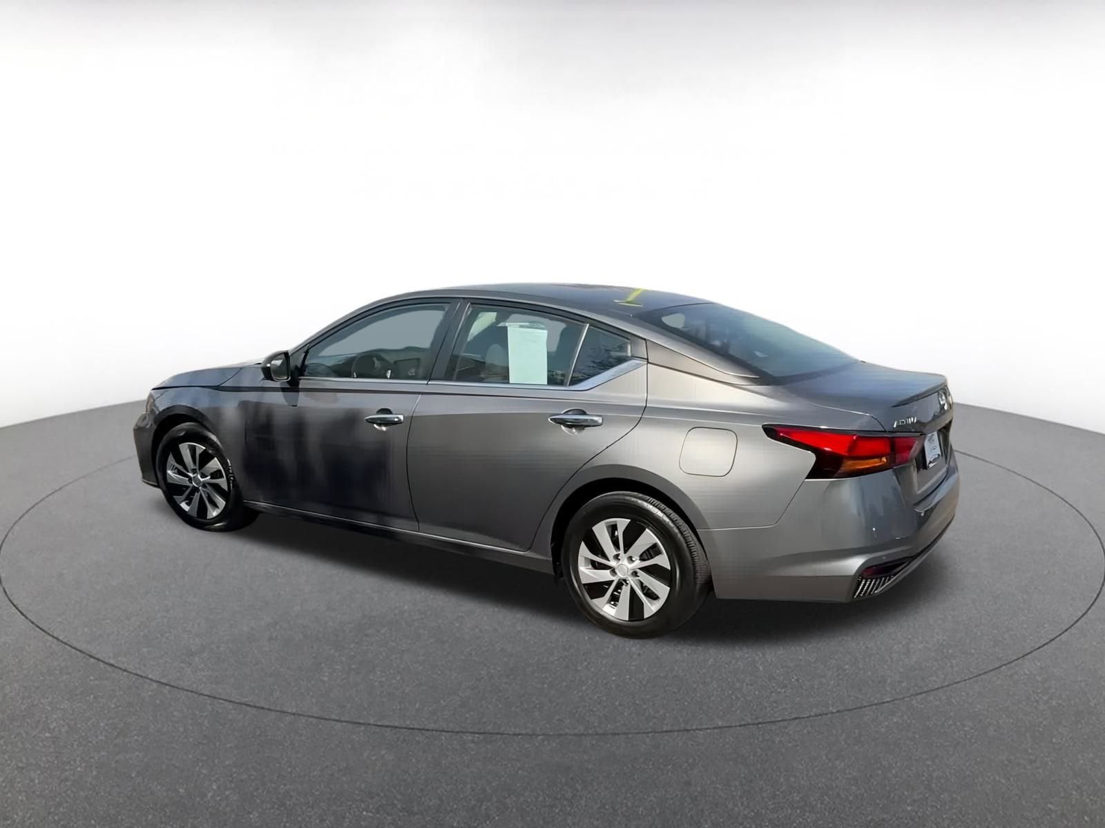 Thumbnail: 2024 Nissan Altima - 10