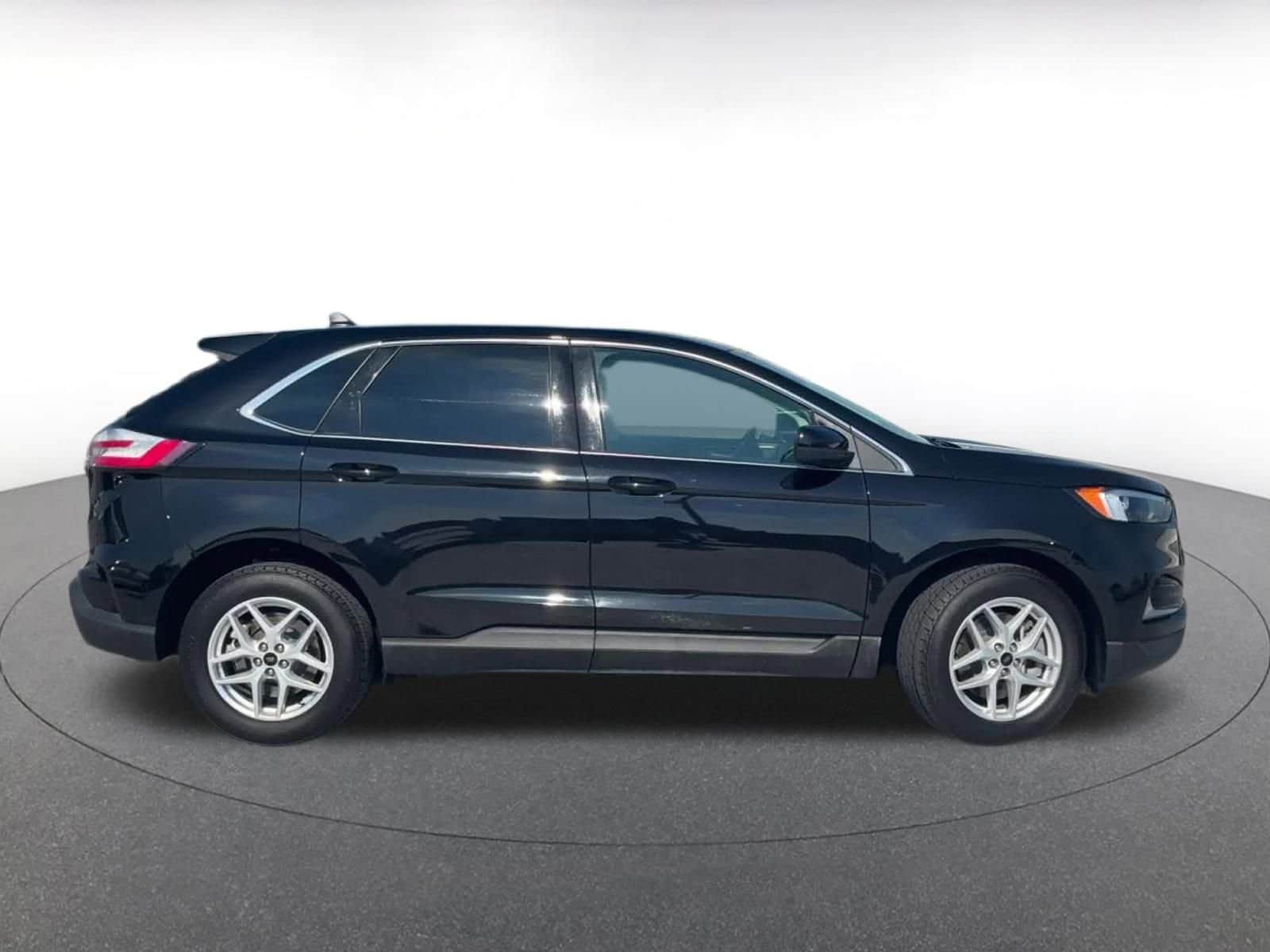 Thumbnail: 2024 Ford Edge - 16