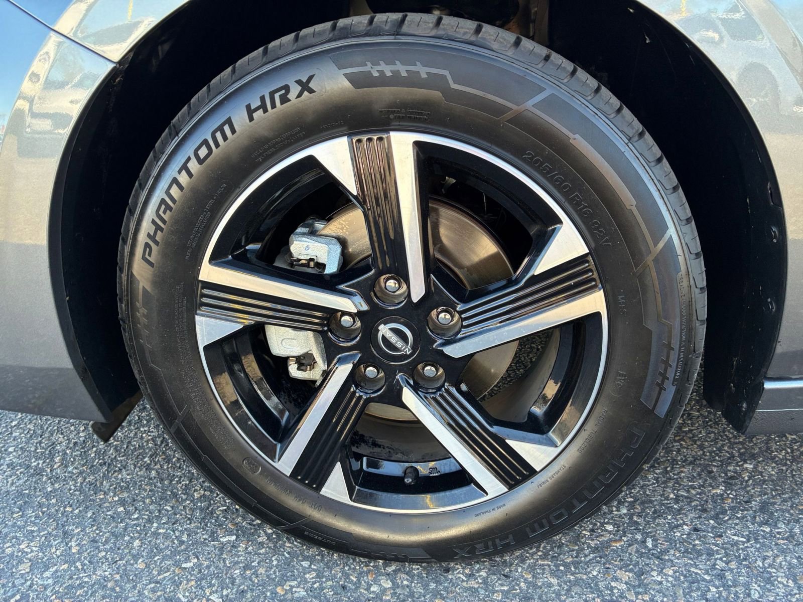 Thumbnail: 2025 Nissan Sentra - 28