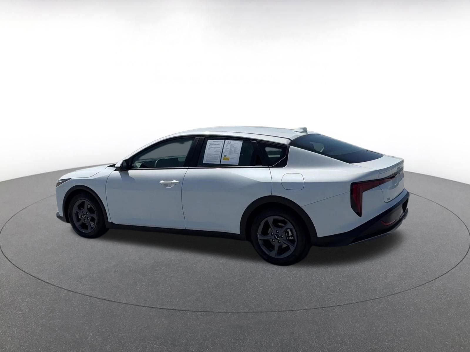 Thumbnail: 2025 Kia K4 - 10