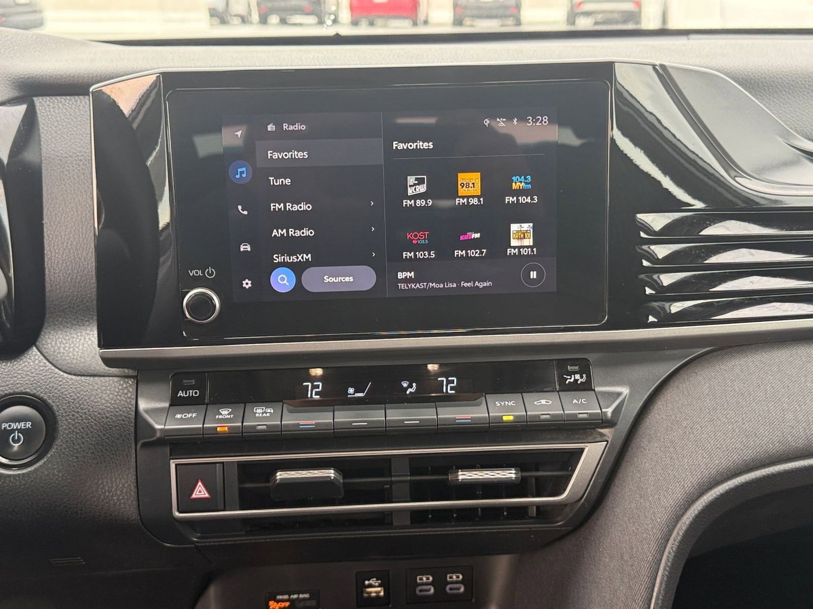 Thumbnail: 2025 Toyota Camry - 18