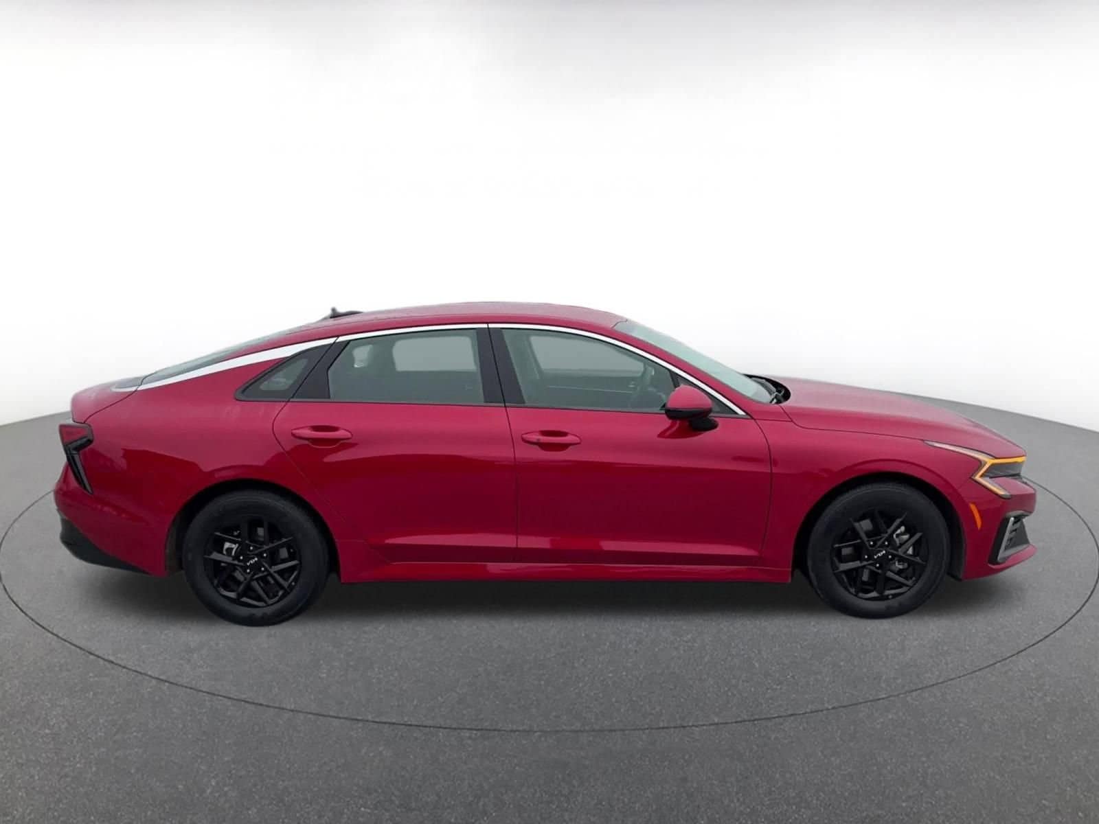 Thumbnail: 2025 Kia K5 - 16