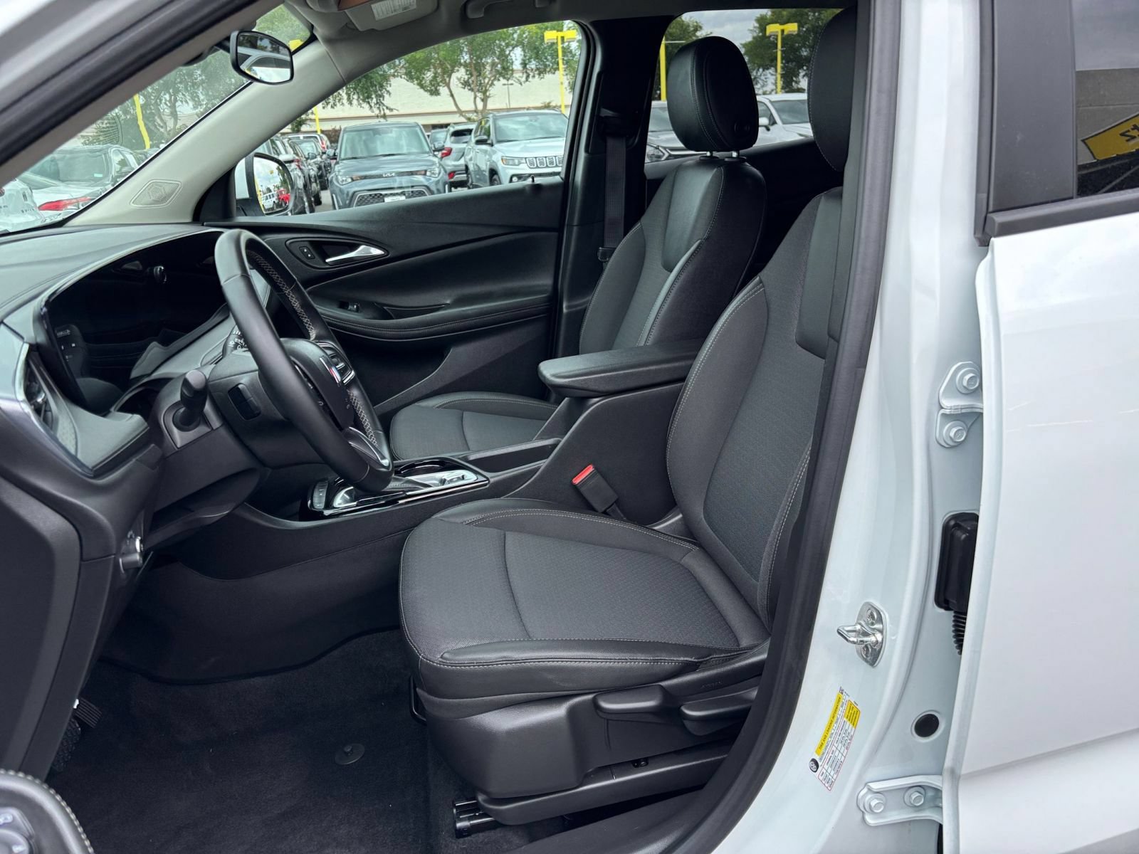 Thumbnail: 2025 Buick Encore GX - 21