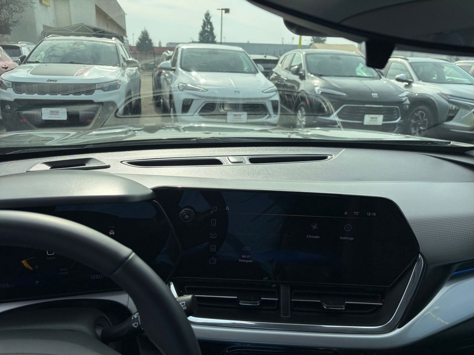 Thumbnail: 2025 Chevrolet Trax - 31