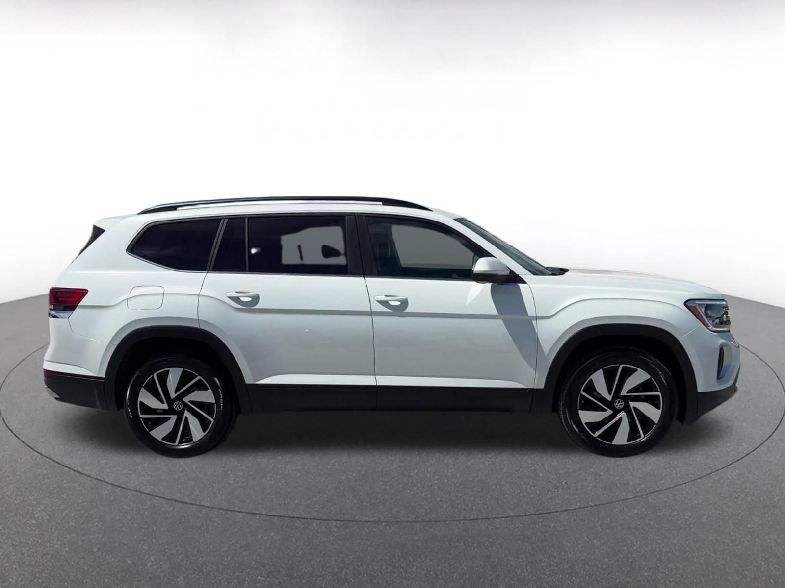 Thumbnail: 2026 Volkswagen Atlas - 16
