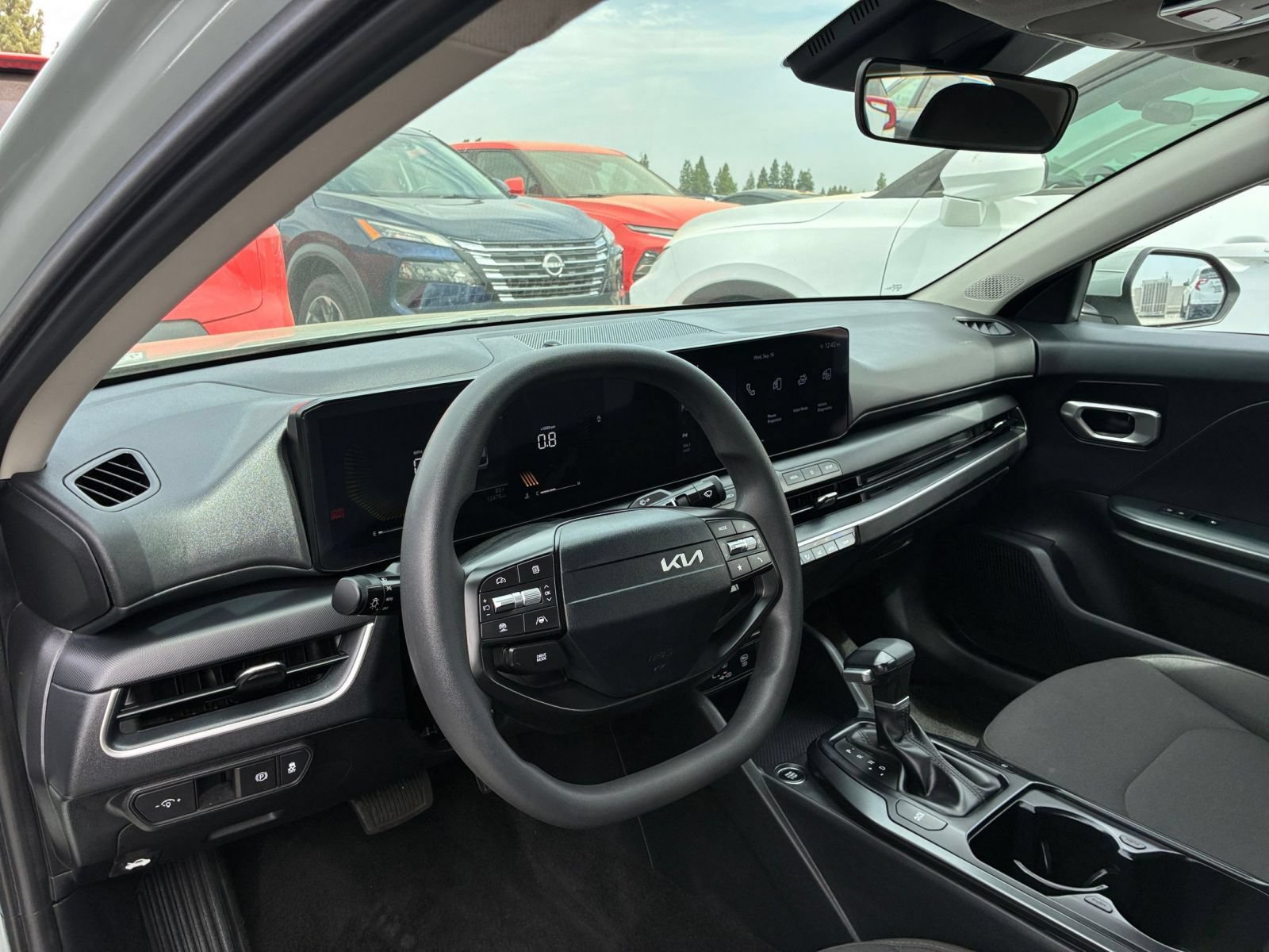 Thumbnail: 2026 Kia K4 - 32