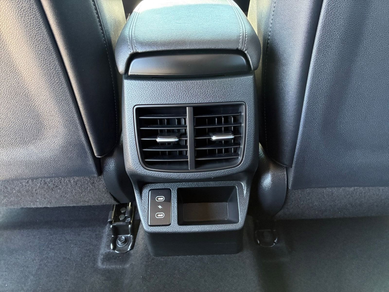 Thumbnail: 2025 Kia Seltos - 21