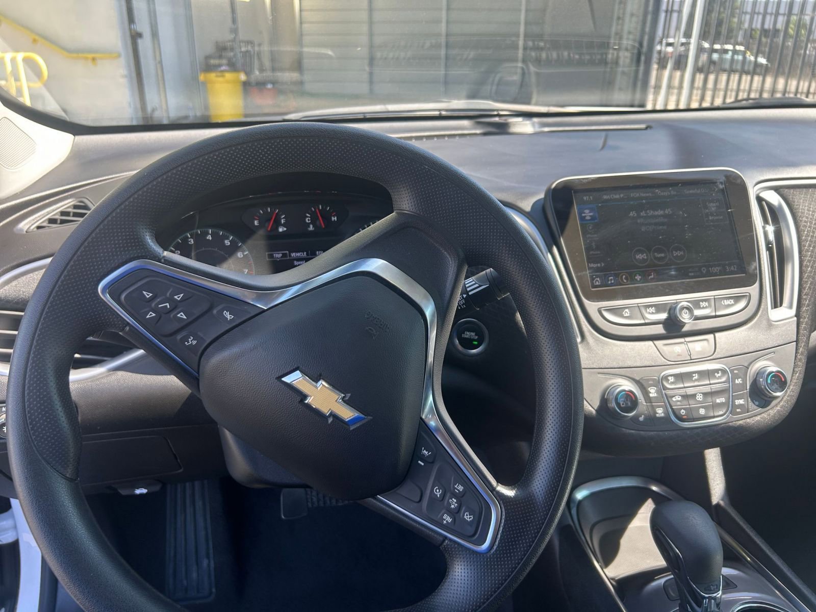 Thumbnail: 2024 Chevrolet Malibu - 33