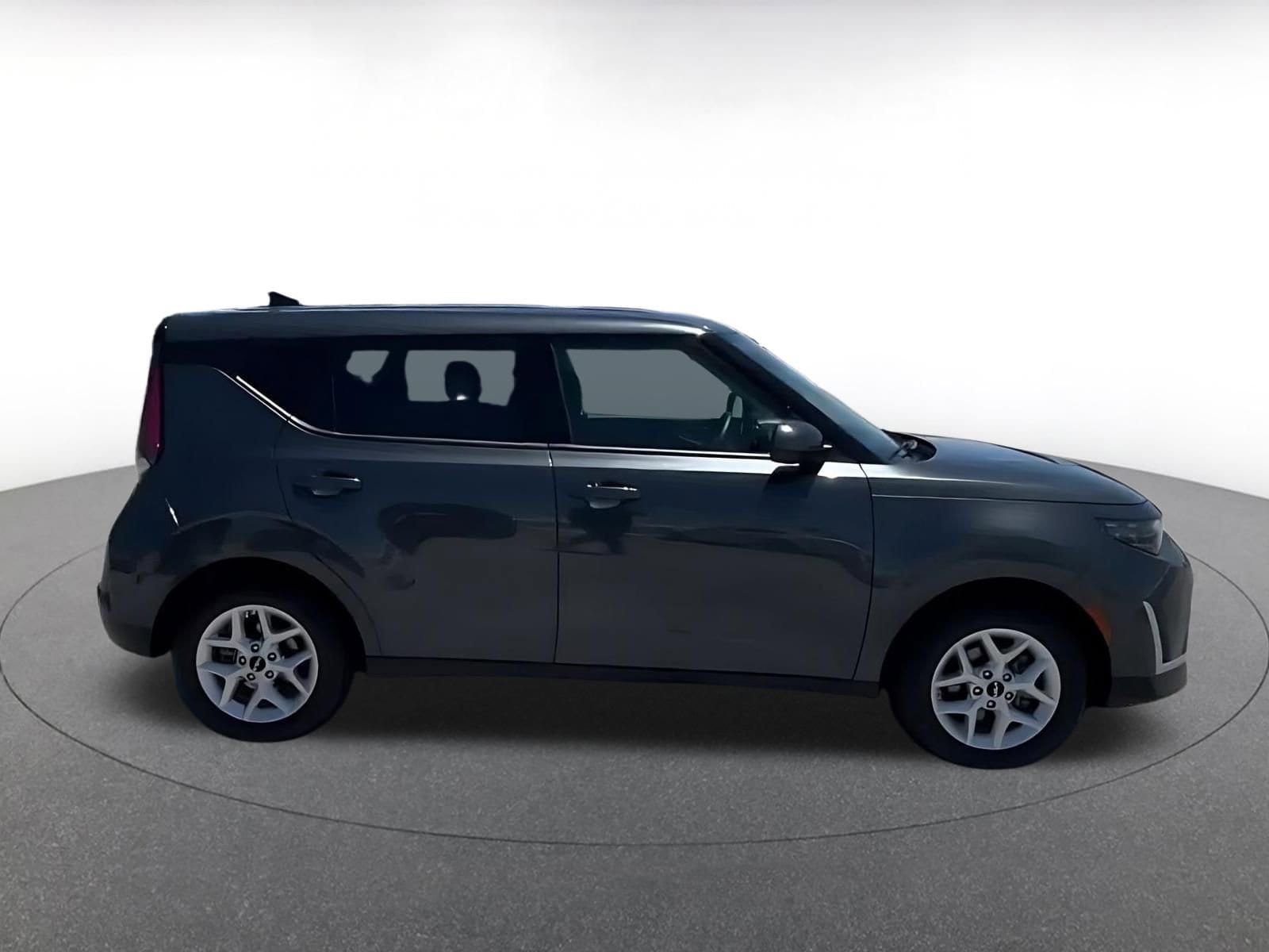 Thumbnail: 2025 Kia Soul - 15
