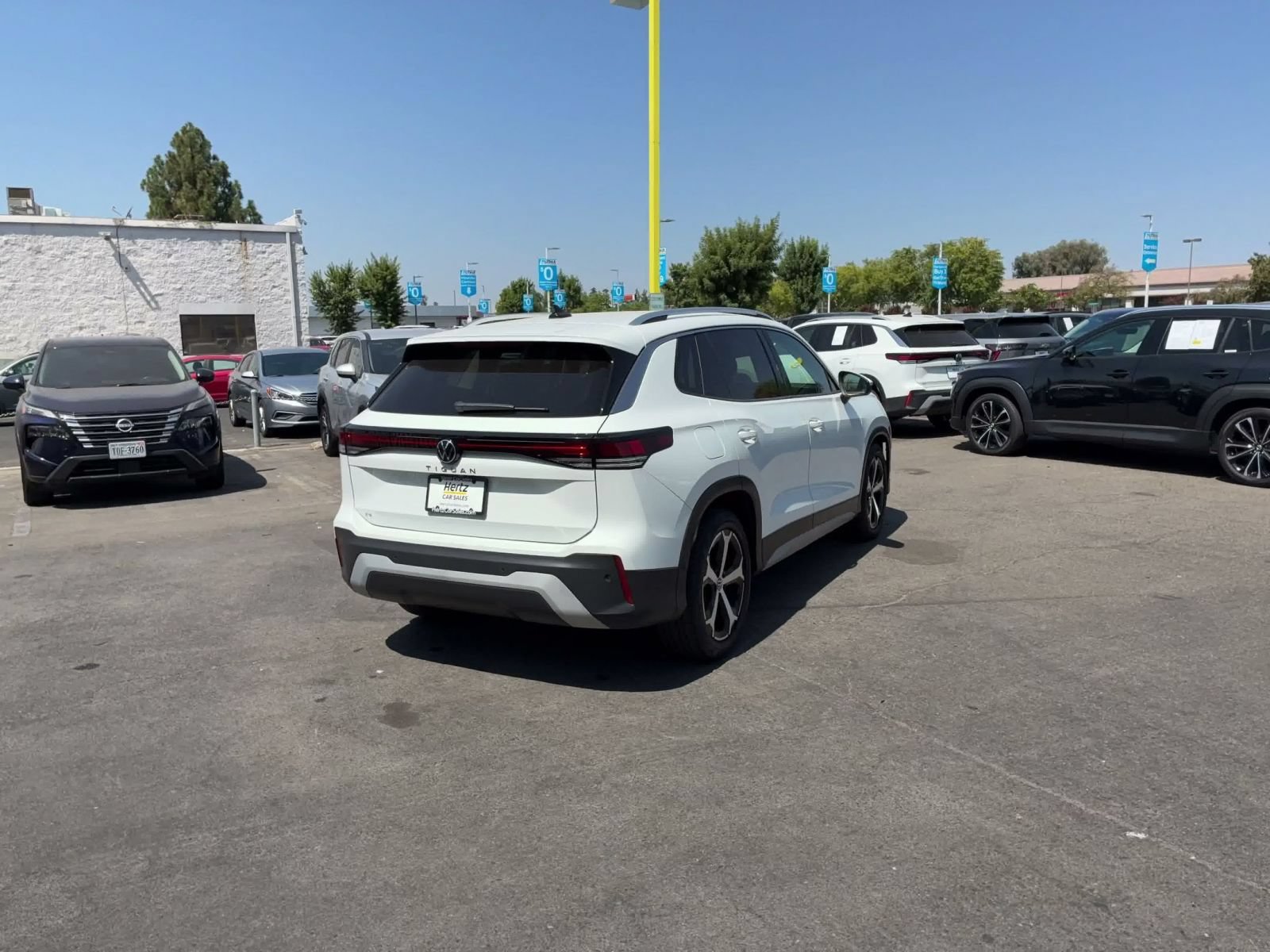 Thumbnail: 2026 Volkswagen Tiguan - 14
