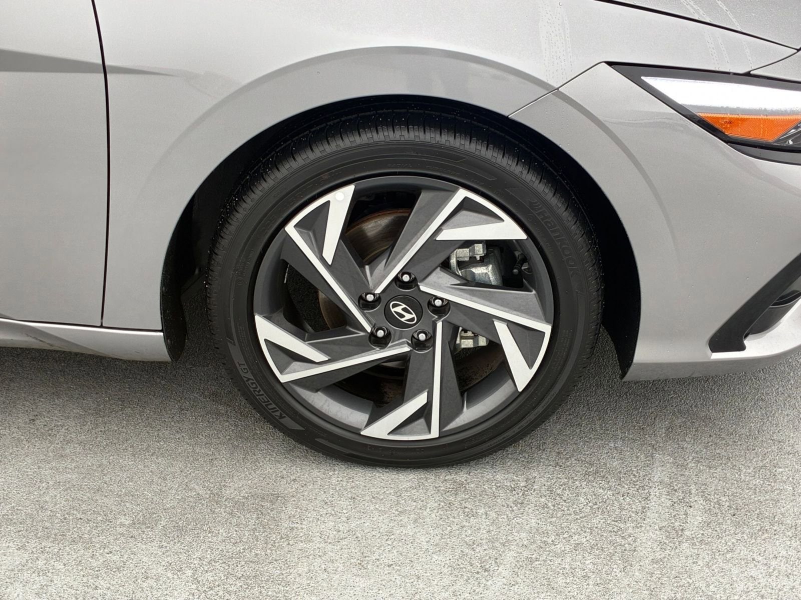 Thumbnail: 2025 Hyundai Elantra - 30