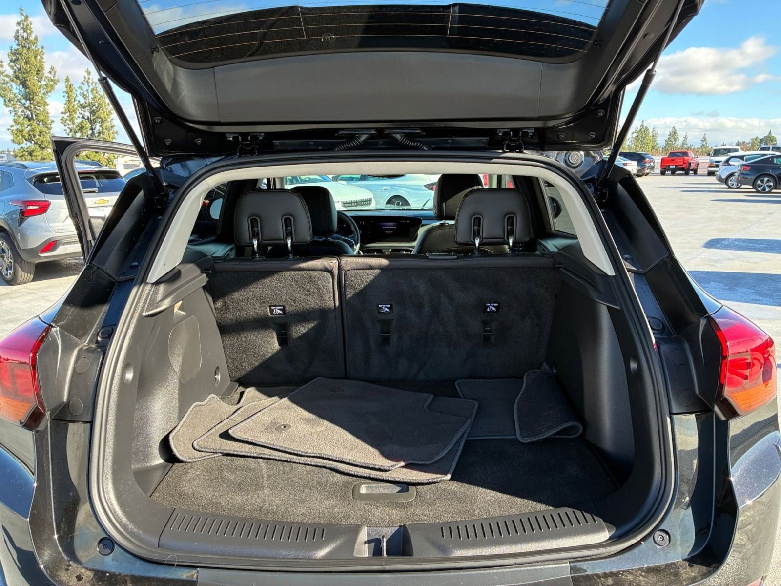 Thumbnail: 2025 Buick Encore GX - 31