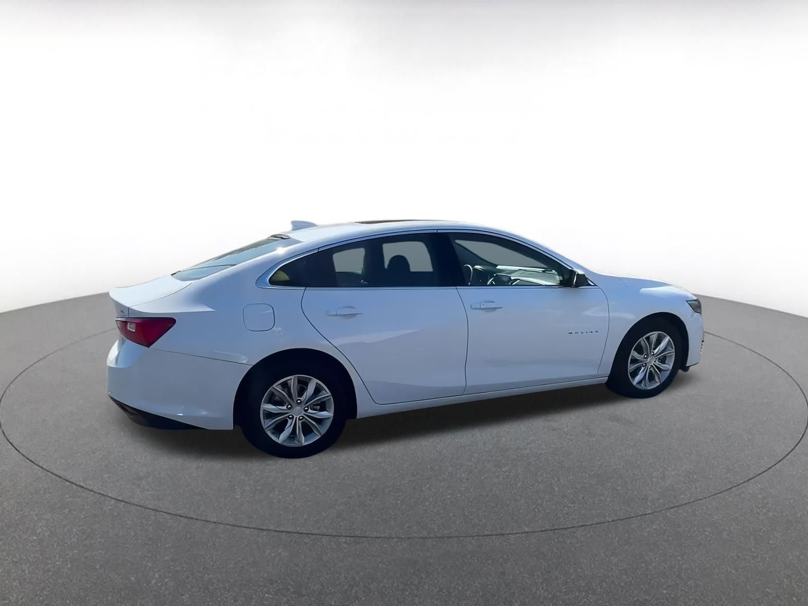 Thumbnail: 2024 Chevrolet Malibu - 10