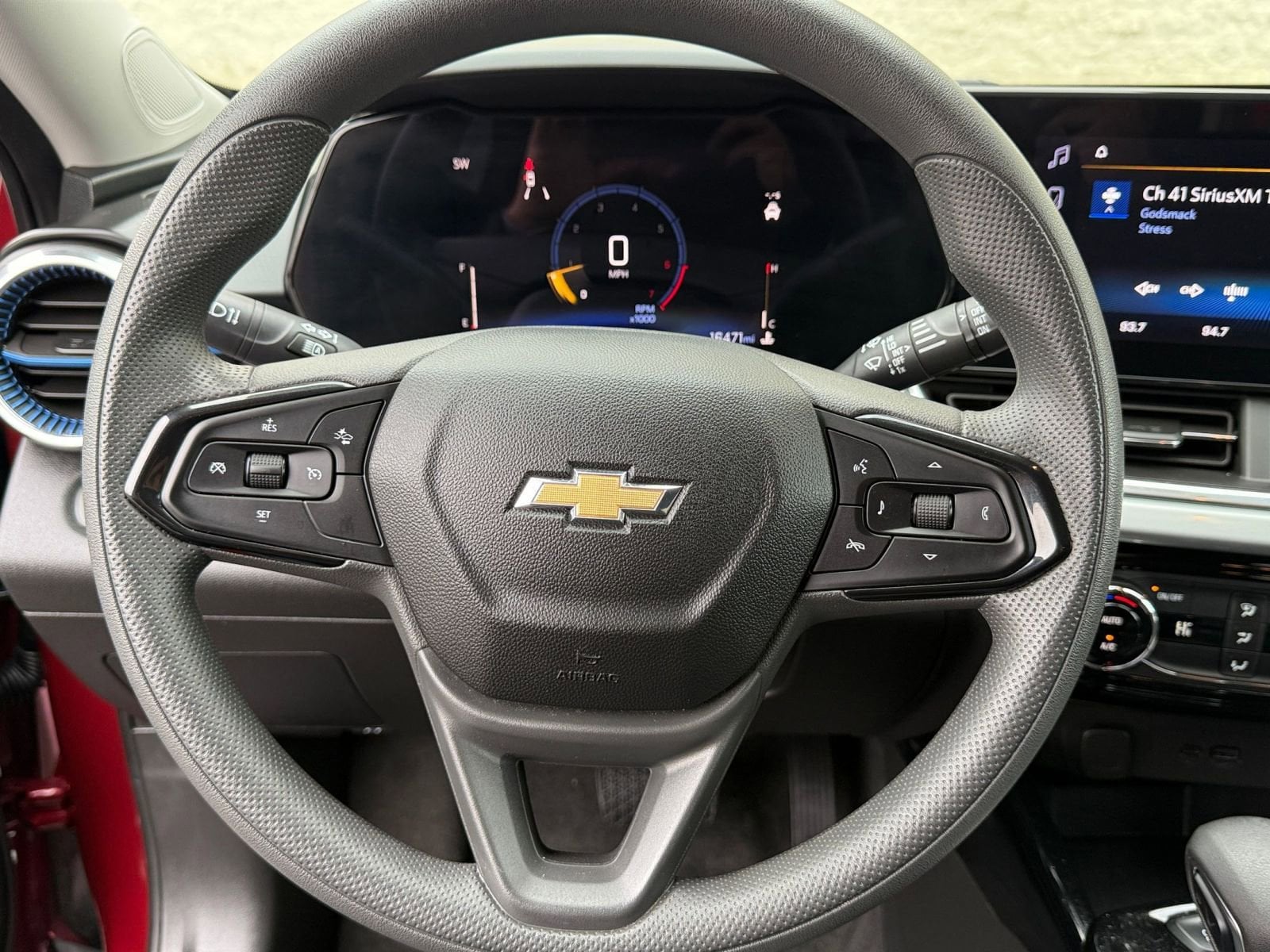 Thumbnail: 2025 Chevrolet Trax - 25