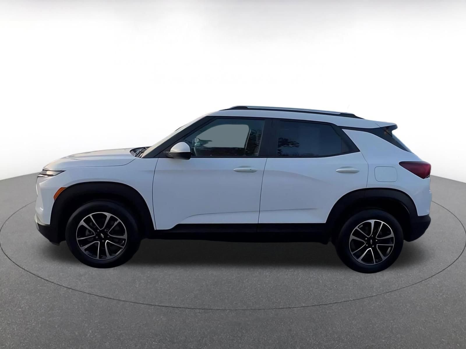 Thumbnail: 2025 Chevrolet TrailBlazer - 9