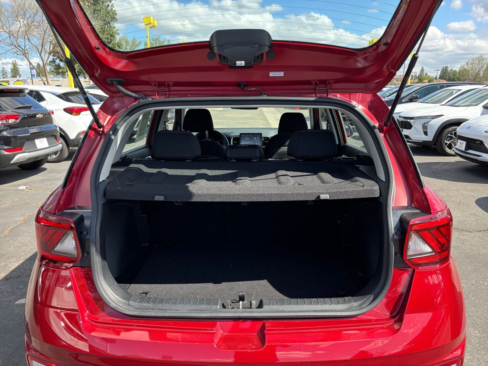 Thumbnail: 2025 Hyundai Venue - 31