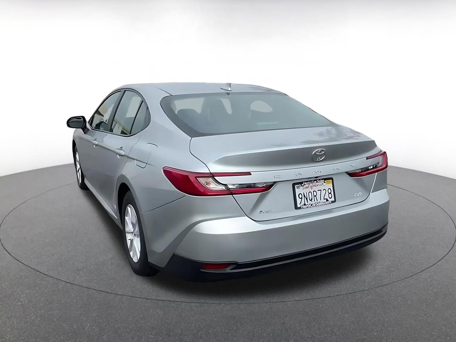 Thumbnail: 2025 Toyota Camry - 11