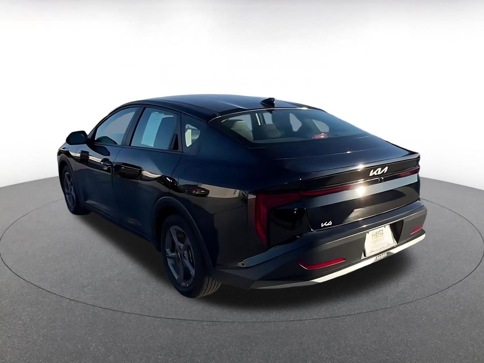 Thumbnail: 2025 Kia K4 - 10