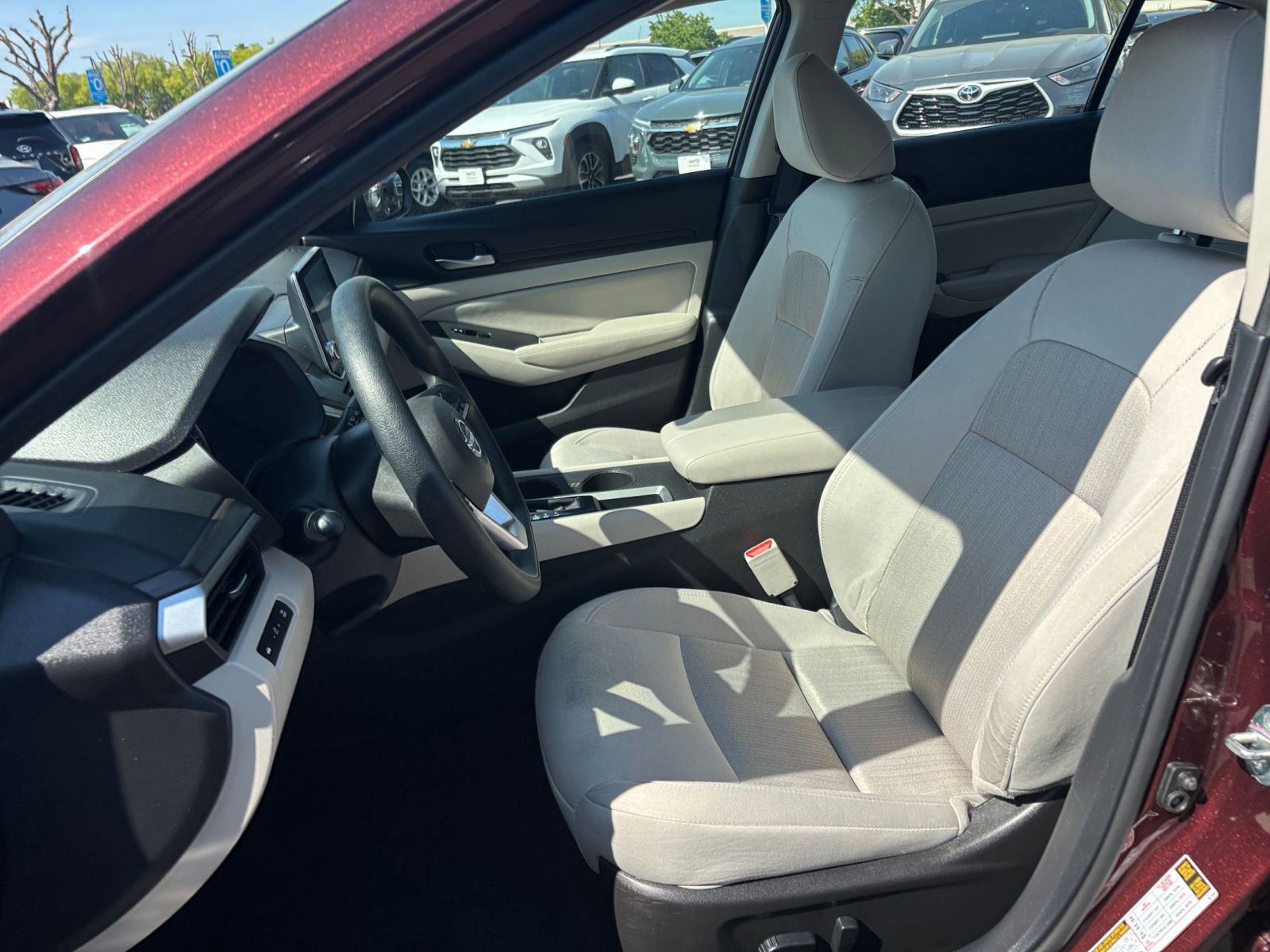 Thumbnail: 2025 Nissan Altima - 27