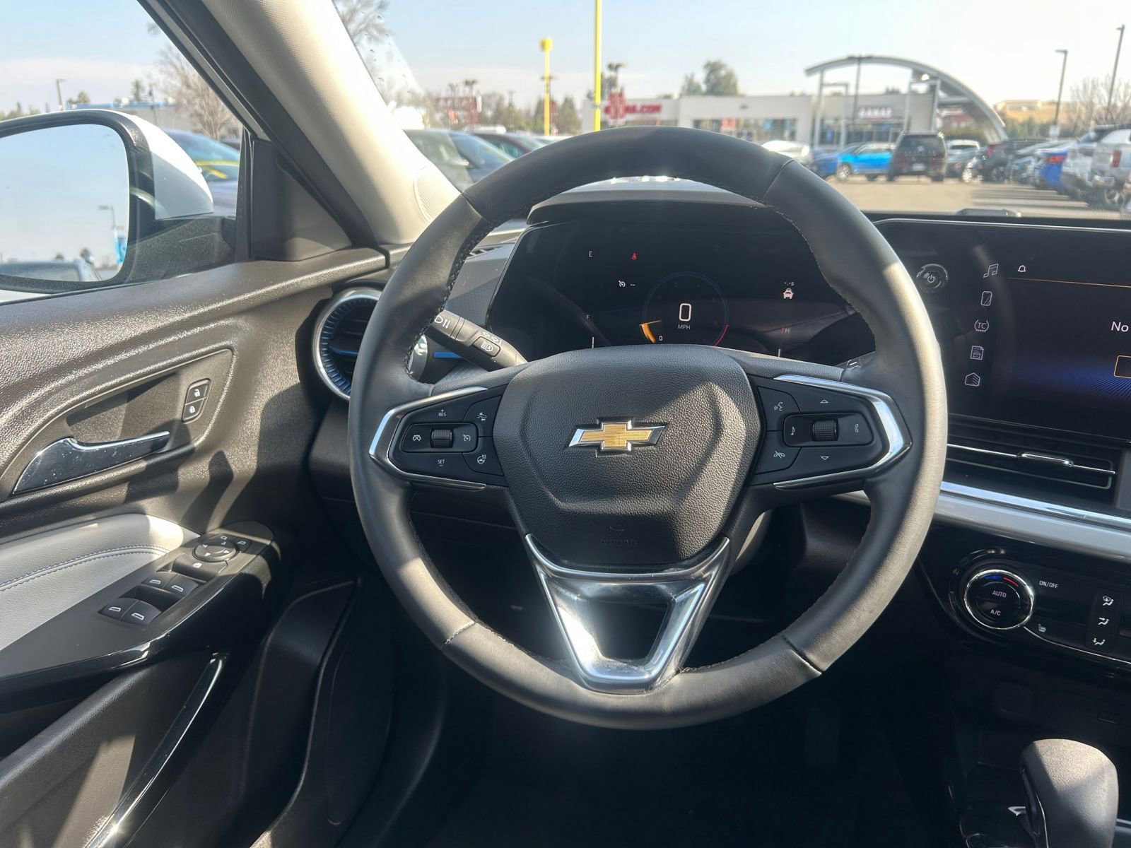 Thumbnail: 2025 Chevrolet Trax - 33