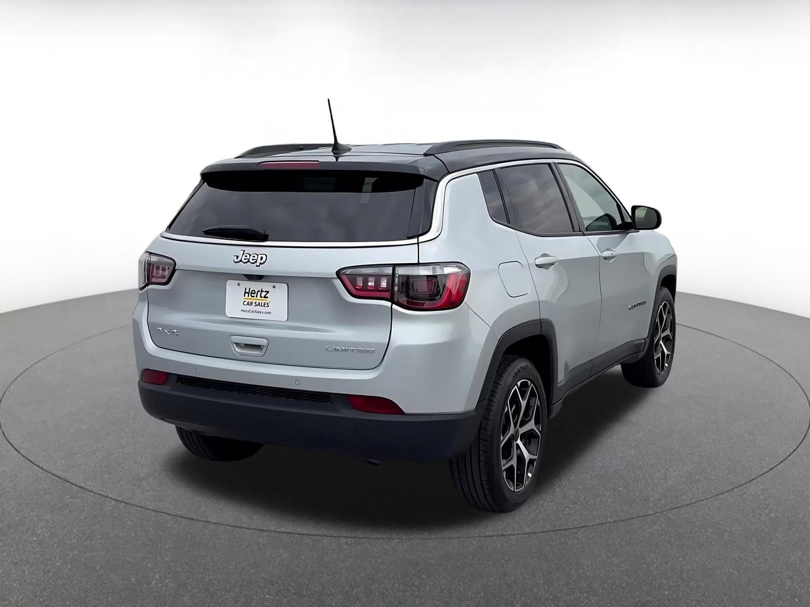 Thumbnail: 2025 Jeep Compass - 14