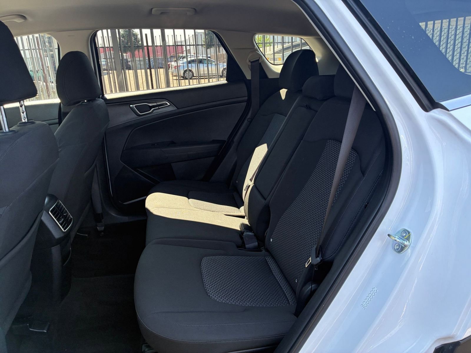 Thumbnail: 2025 Kia Sportage - 24