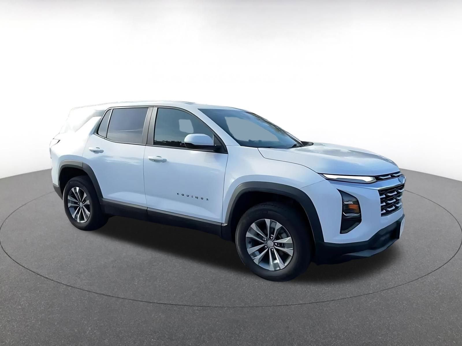 Thumbnail: 2025 Chevrolet Equinox - 2